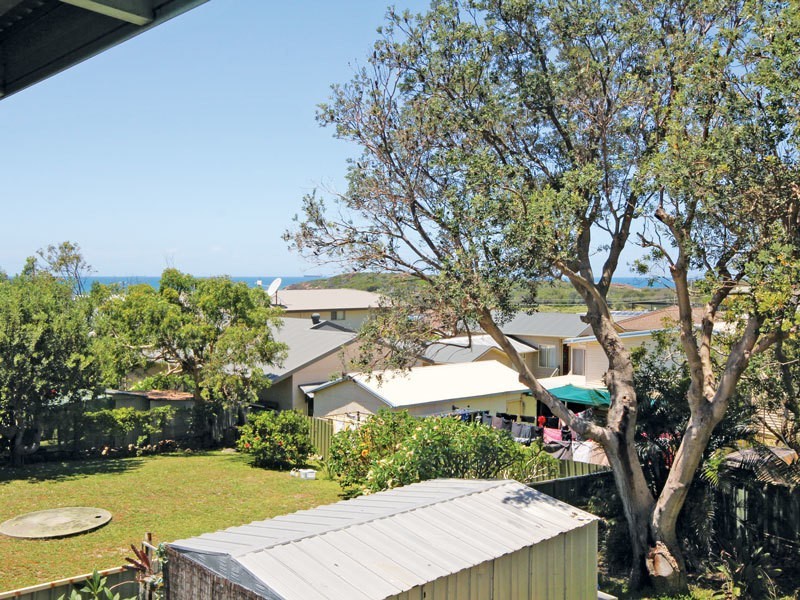 12 Richardson Avenue, Boat Harbour NSW 2316