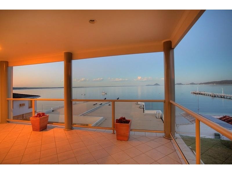2/141a Soldiers Point Road, Soldiers Point NSW 2317