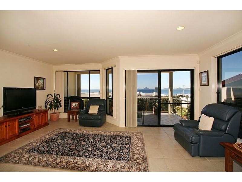 2/141a Soldiers Point Road, Soldiers Point NSW 2317