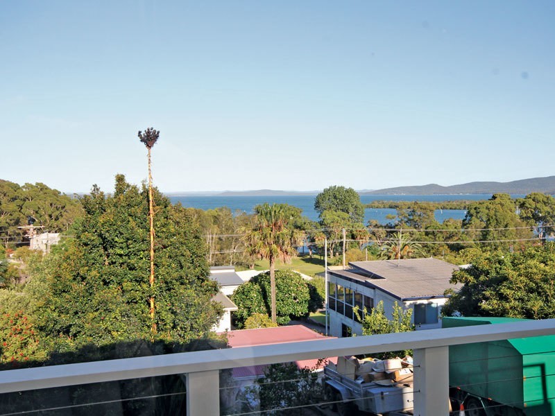 8 Lyndel Close, Soldiers Point NSW 2317