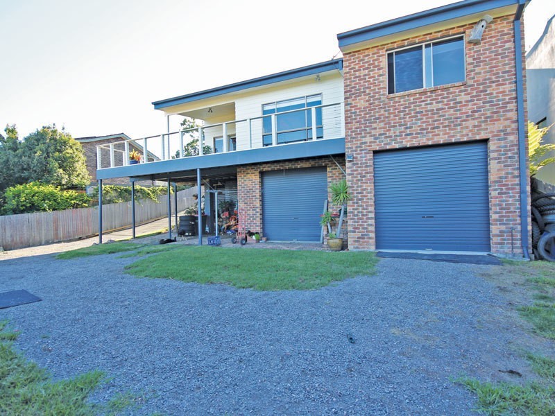 8 Lyndel Close, Soldiers Point NSW 2317