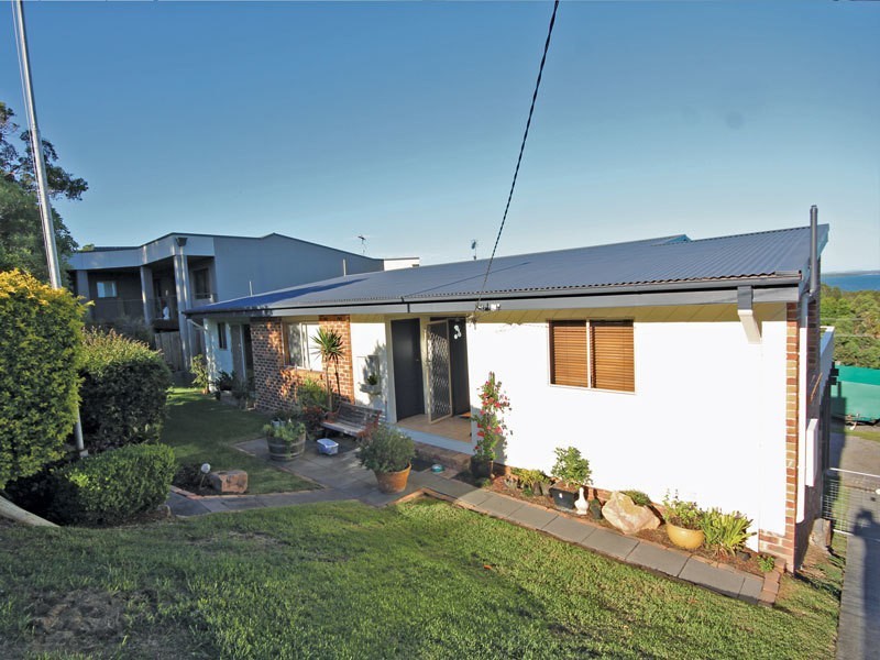 8 Lyndel Close, Soldiers Point NSW 2317