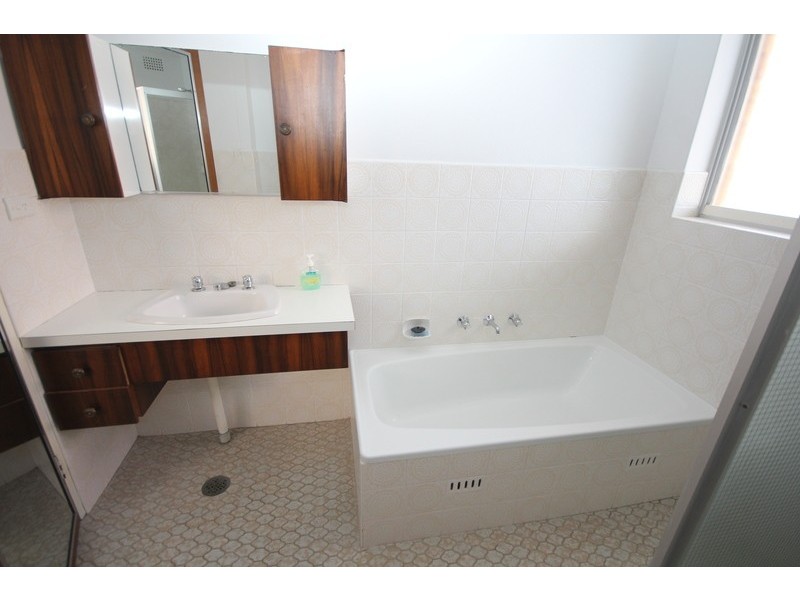 1/4 Weatherly Close, Nelson Bay NSW 2315