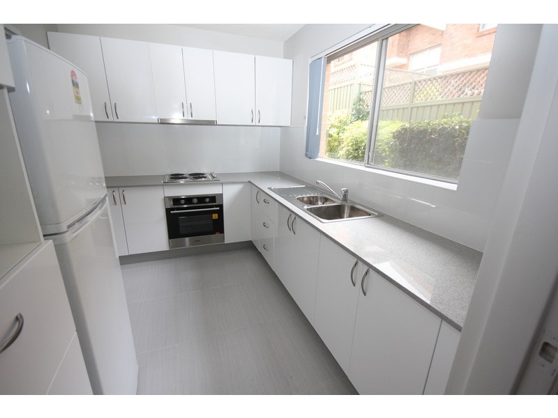 3/8  Messines Street, Shoal Bay NSW 2315