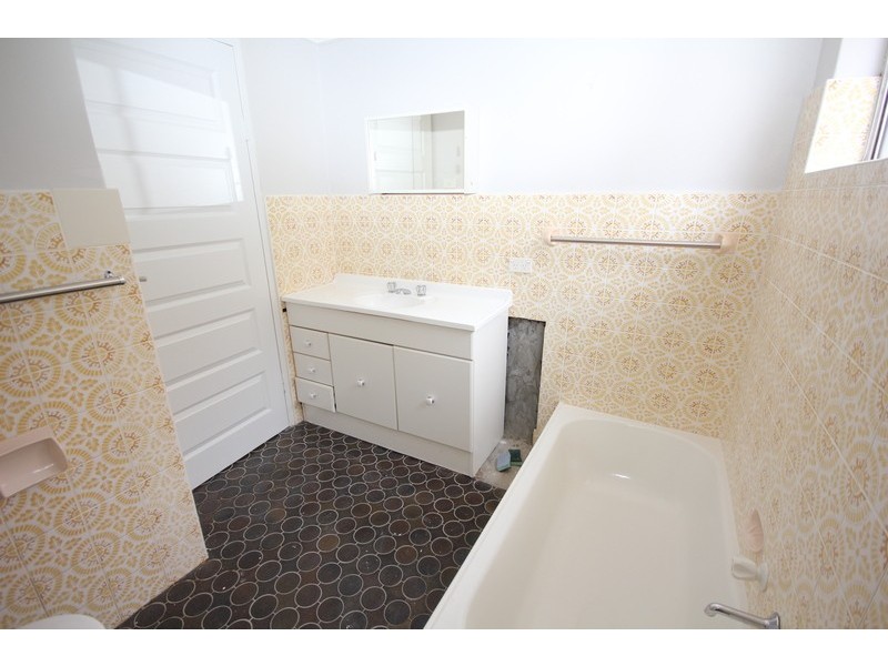 3/8  Messines Street, Shoal Bay NSW 2315