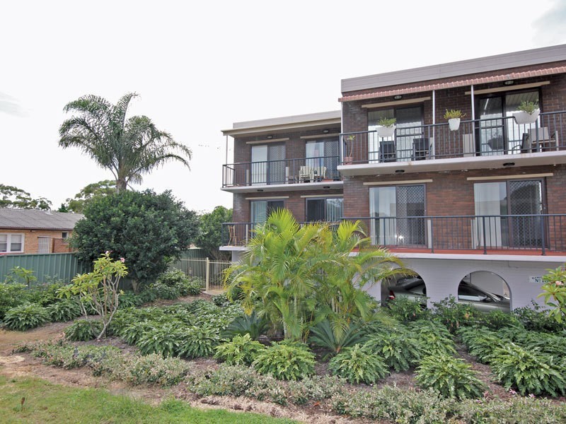 2/16 Messines Street, Shoal Bay NSW 2315