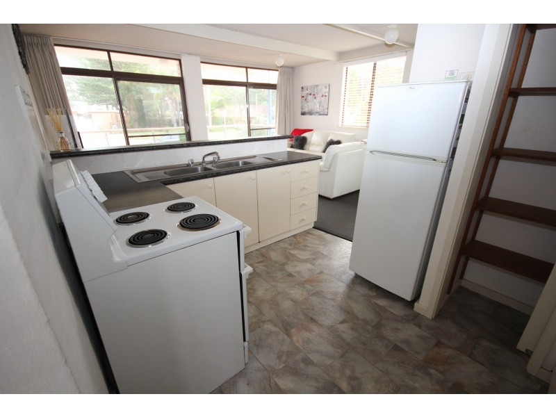 2/8-10 Columbia Close, Nelson Bay NSW 2315