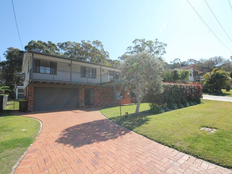 17 Irene Crescent, Soldiers Point NSW 2317