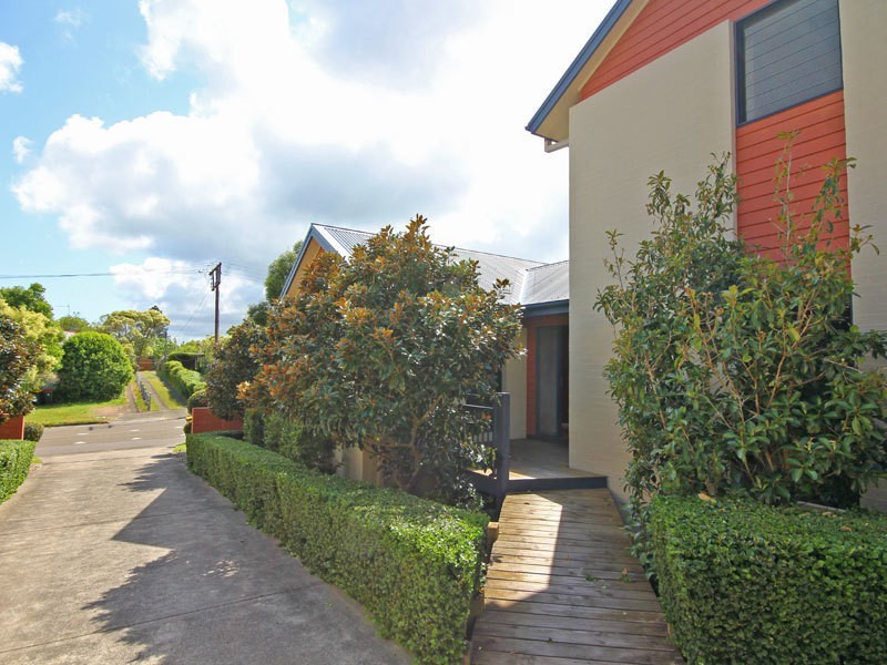 2/11 Dalton Street, Nelson Bay NSW 2315