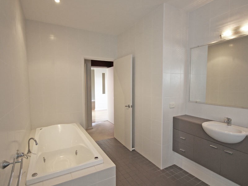 2/11 Dalton Street, Nelson Bay NSW 2315