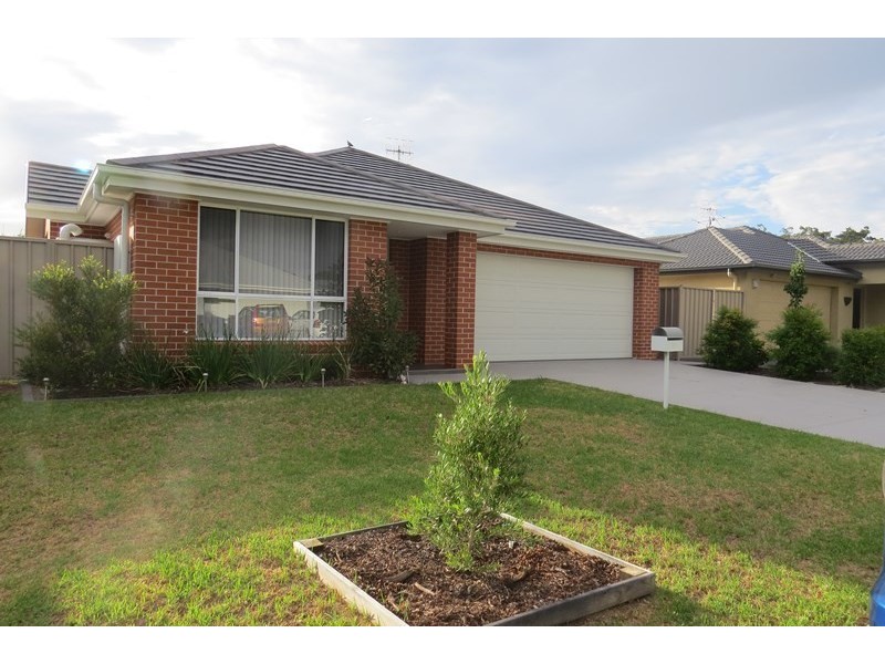 11 Oasis Close, Soldiers Point NSW 2317