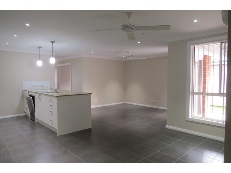 11 Oasis Close, Soldiers Point NSW 2317