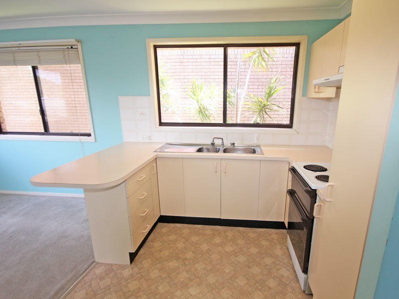 2/4 Armidale Avenue, Nelson Bay NSW 2315