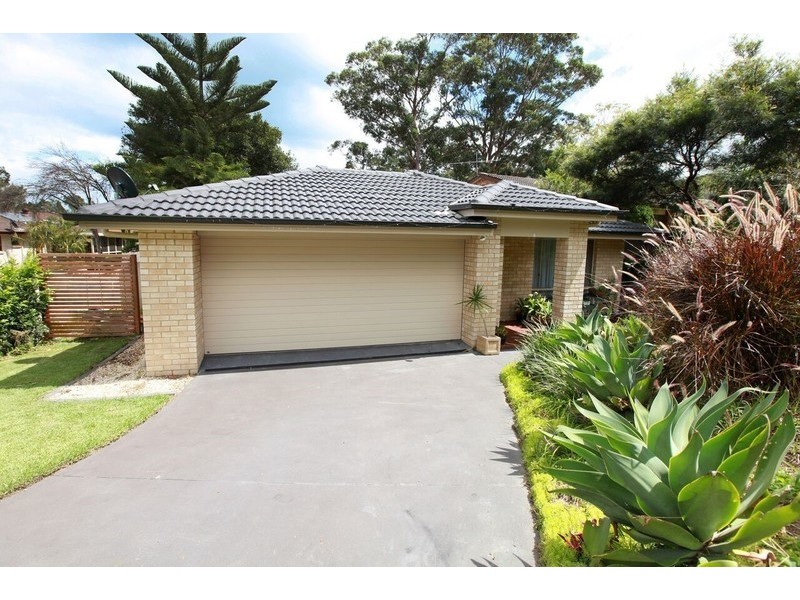 14 Upton Street, Soldiers Point NSW 2317