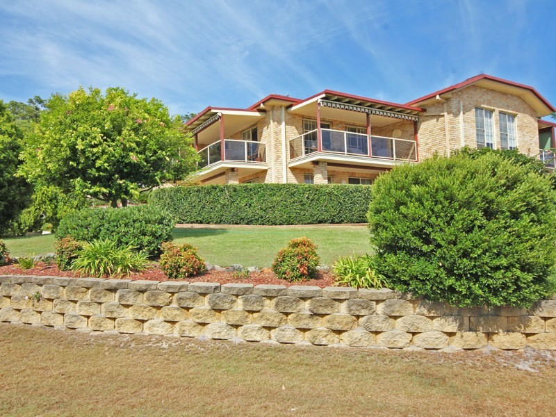2/22 Canomii Close, Nelson Bay NSW 2315