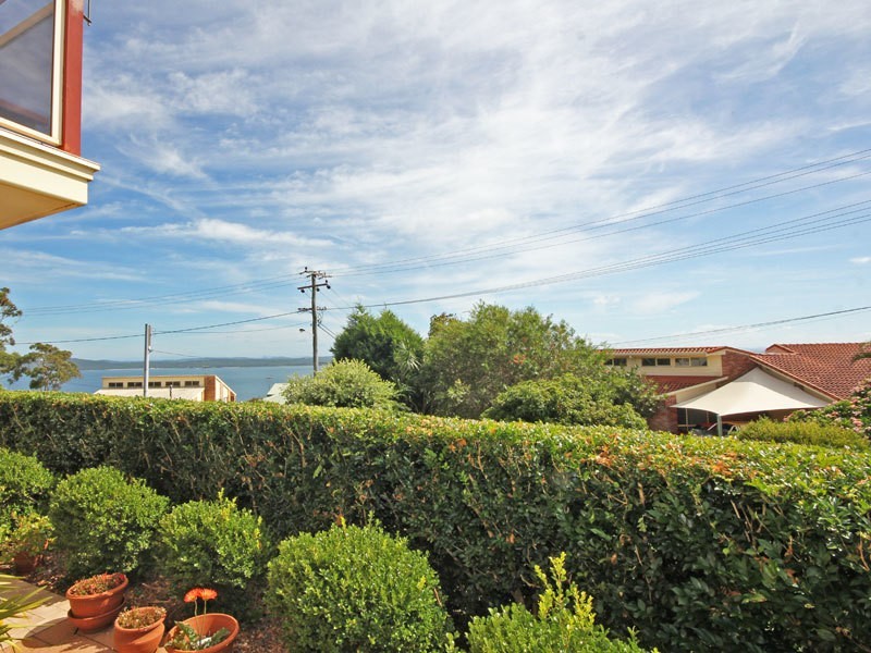 2/22 Canomii Close, Nelson Bay NSW 2315
