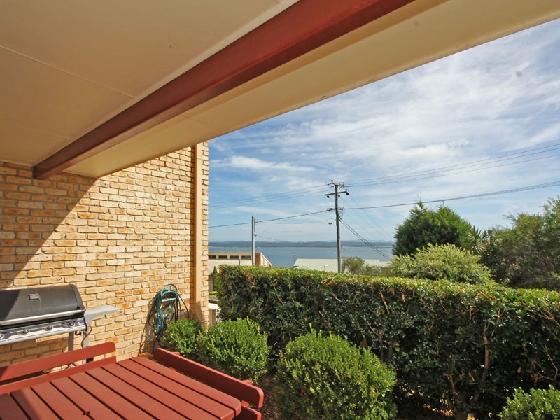 2/22 Canomii Close, Nelson Bay NSW 2315