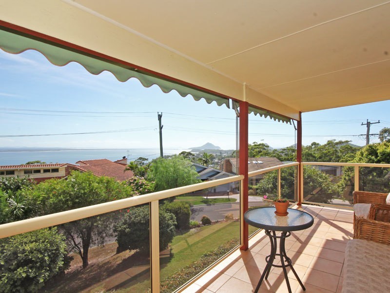 2/22 Canomii Close, Nelson Bay NSW 2315