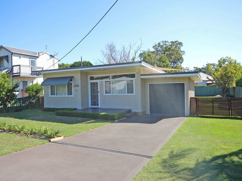 28 Rigney Street, Shoal Bay NSW 2315