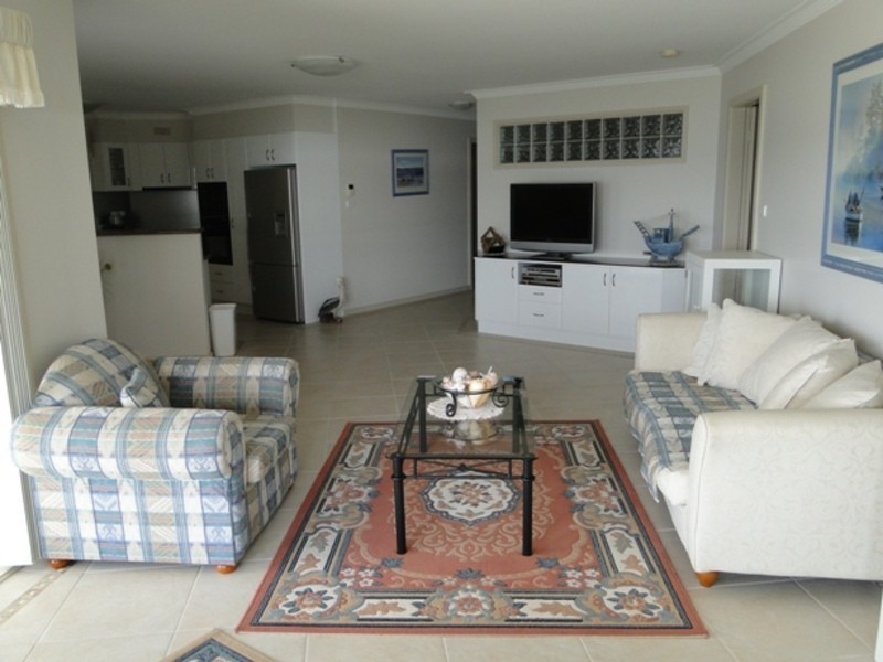 1/203 Foreshore Drive, Salamander Bay NSW 2317
