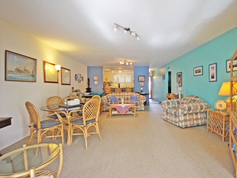 2/2 Thurlow Avenue, Nelson Bay NSW 2315