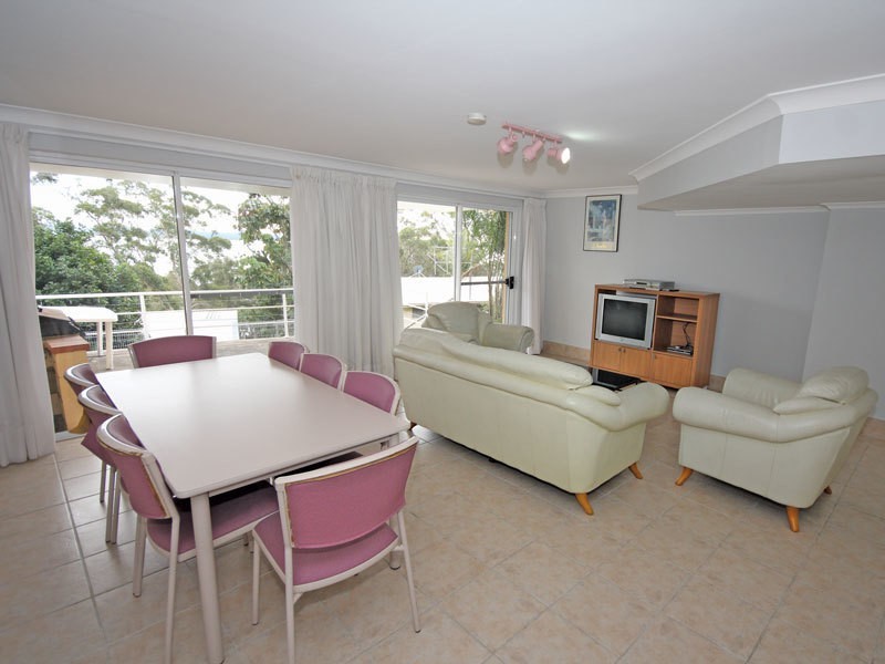 8a Wallawa Road, Nelson Bay NSW 2315