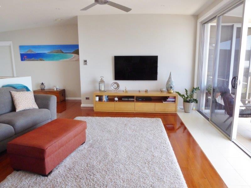 9 Wollomi Ave, Nelson Bay NSW 2315