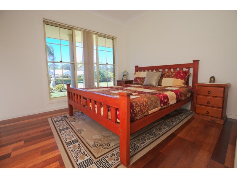 16 Eucalyptus Drive, One Mile NSW 2316