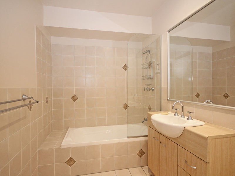 2/18 Vista Avenue, Soldiers Point NSW 2317