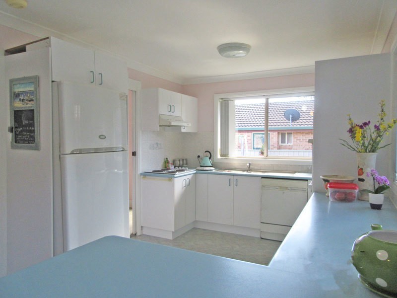 6 Redman Place, Soldiers Point NSW 2317