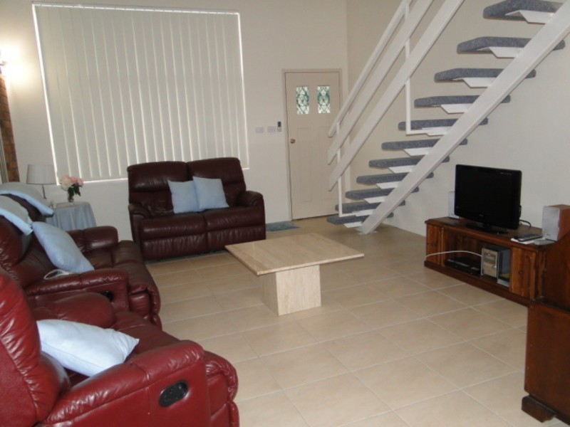 6/4-6 Messines Street ‘Pines’, Shoal Bay NSW 2315