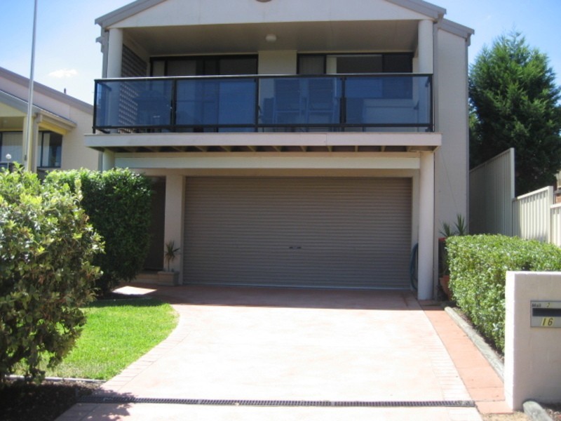 2/16 Bentham Place, Anna Bay NSW 2316