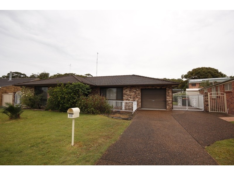 33 Shoreline Drive, Fingal Bay NSW 2315