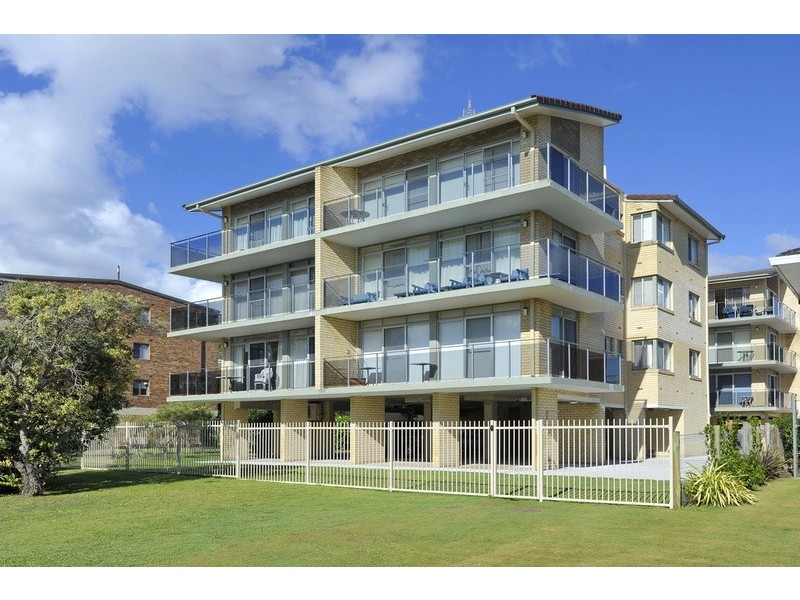 10 The Helm/22 Voyager Close, Nelson Bay NSW 2315