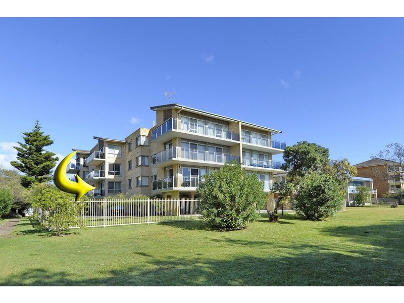 10 The Helm/22 Voyager Close, Nelson Bay NSW 2315