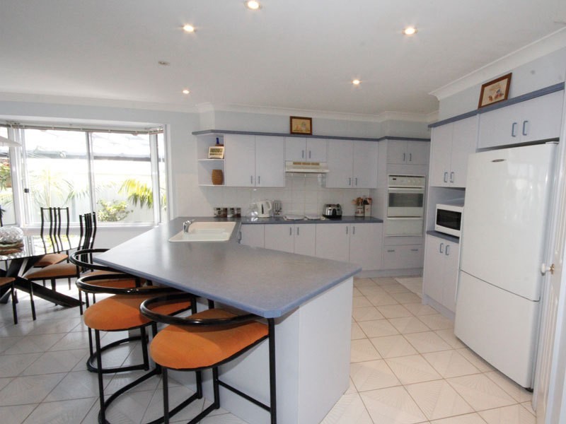 10 Hawkes Way, Boat Harbour NSW 2316