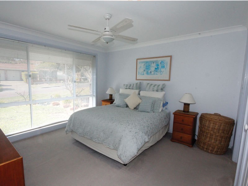 10 Hawkes Way, Boat Harbour NSW 2316