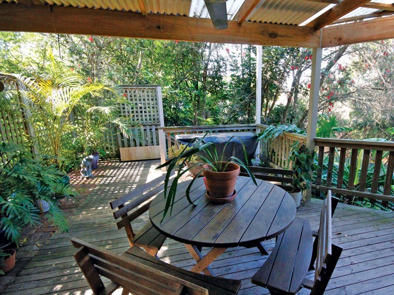 2 Tareebin Road, Nelson Bay NSW 2315