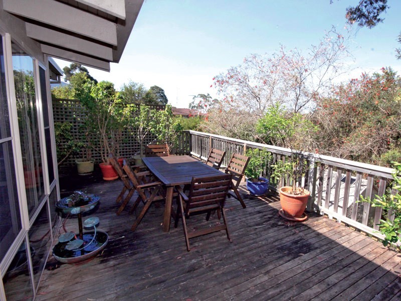 2 Tareebin Road, Nelson Bay NSW 2315