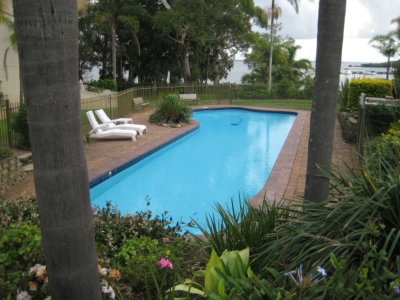 2/4 Cromarty Road, Soldiers Point NSW 2317
