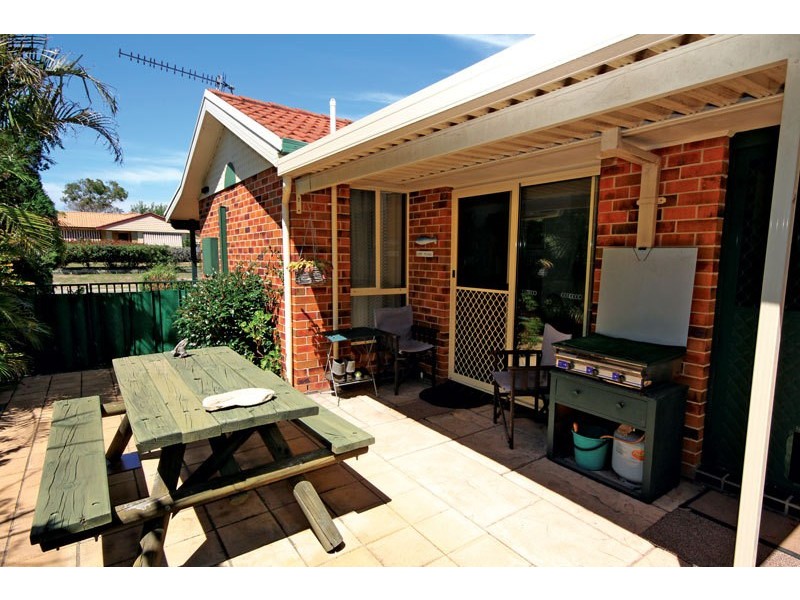 2/15 Yachtsman Crescent, Salamander Bay NSW 2317