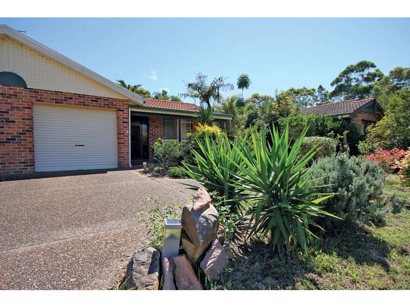 2/15 Yachtsman Crescent, Salamander Bay NSW 2317