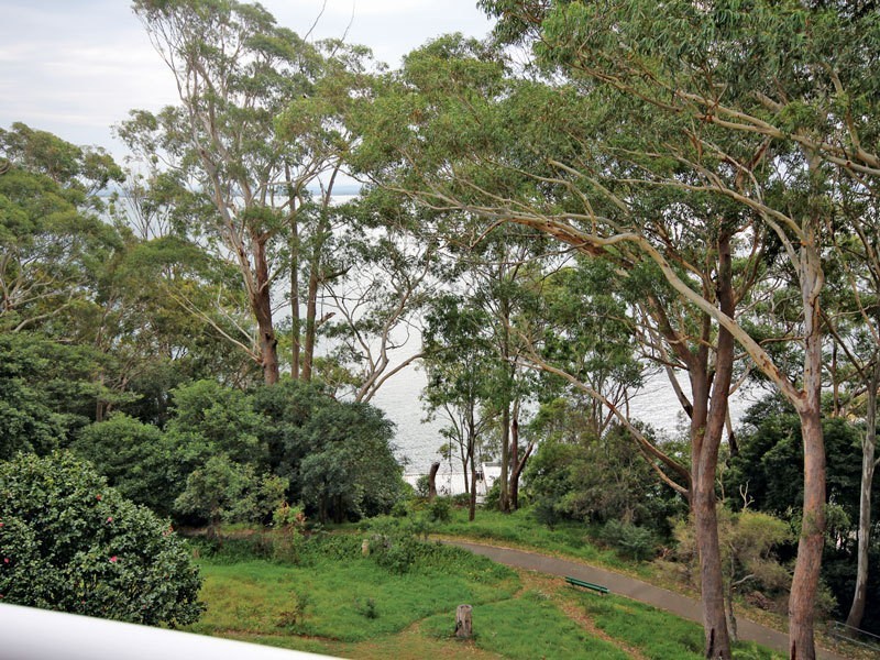 11/2 Thurlow Avenue, Nelson Bay NSW 2315