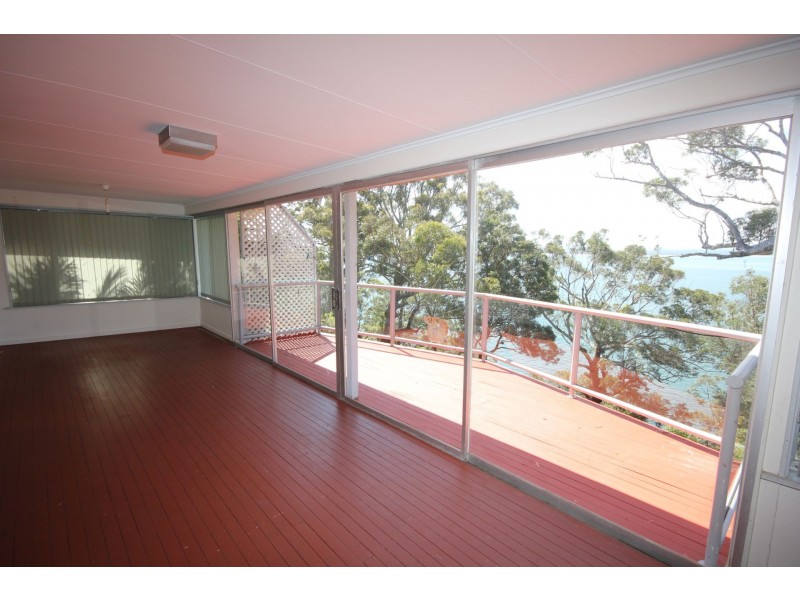10 Thurlow Avenue, Nelson Bay NSW 2315