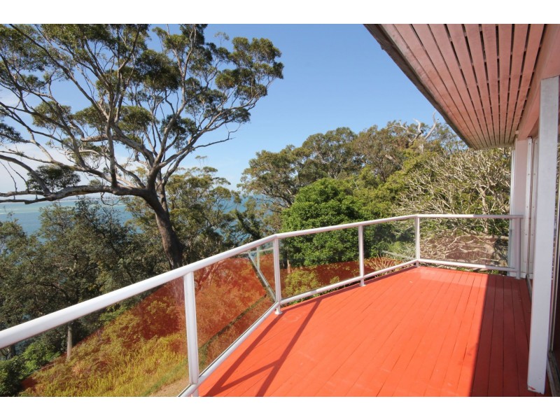 10 Thurlow Avenue, Nelson Bay NSW 2315