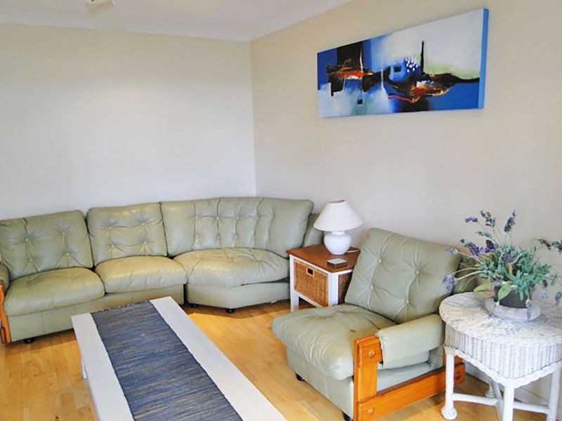 2/11 Grandview Close, Soldiers Point NSW 2317