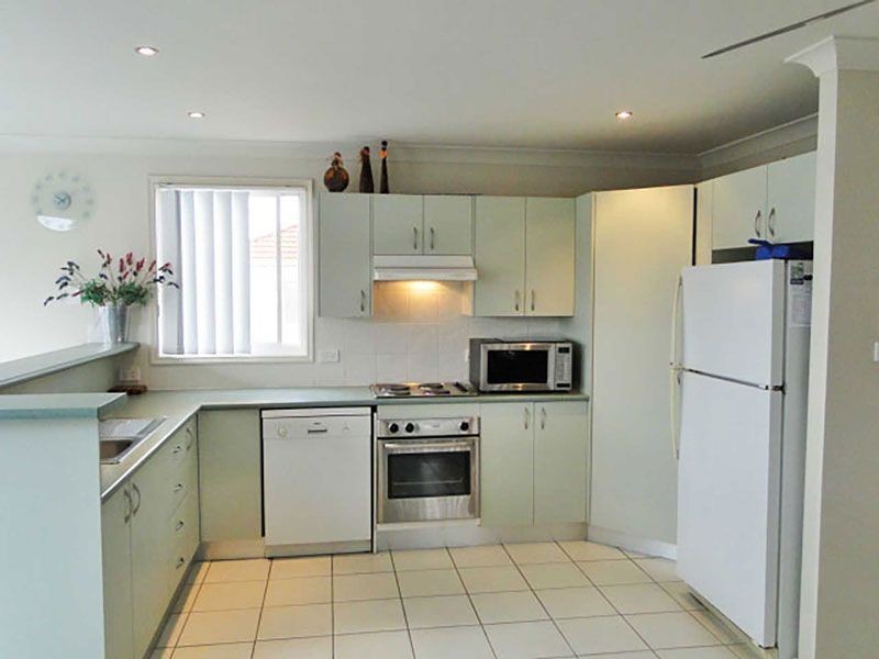 2/11 Grandview Close, Soldiers Point NSW 2317