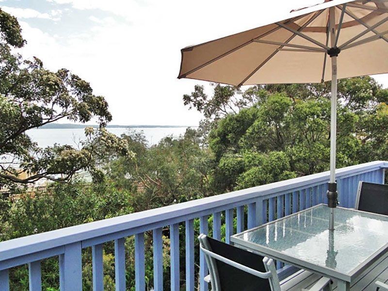 2/11 Grandview Close, Soldiers Point NSW 2317