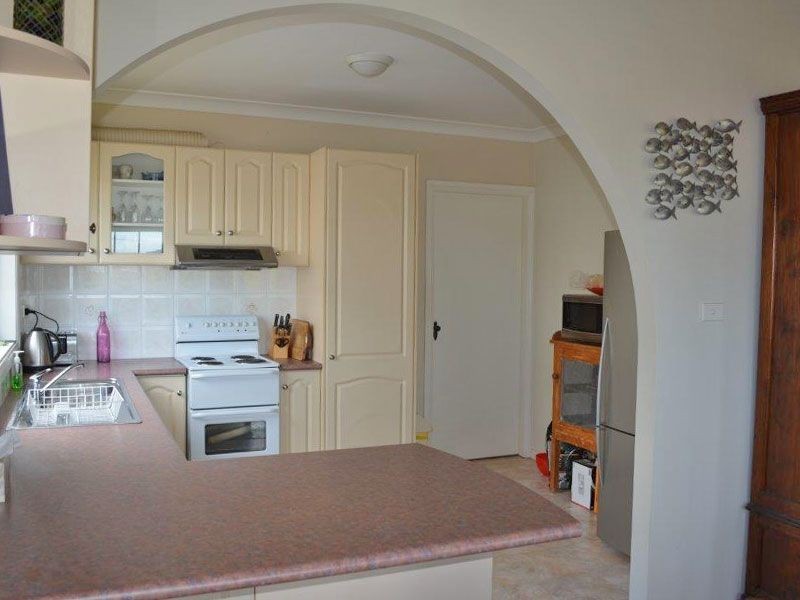 21 Victor Parade, Shoal Bay NSW 2315