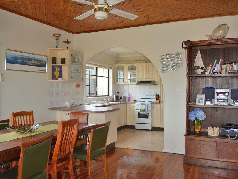 21 Victor Parade, Shoal Bay NSW 2315